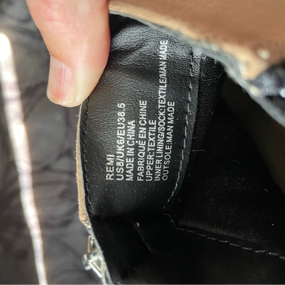 Sexy boots with zipper accents size 8 - Picture 4 of 6